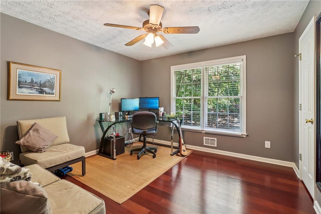 Flowery Branch, Georgia, 30542, United States, 4 Bedrooms Bedrooms, ,3 BathroomsBathrooms,Residential,For Sale,1923417
