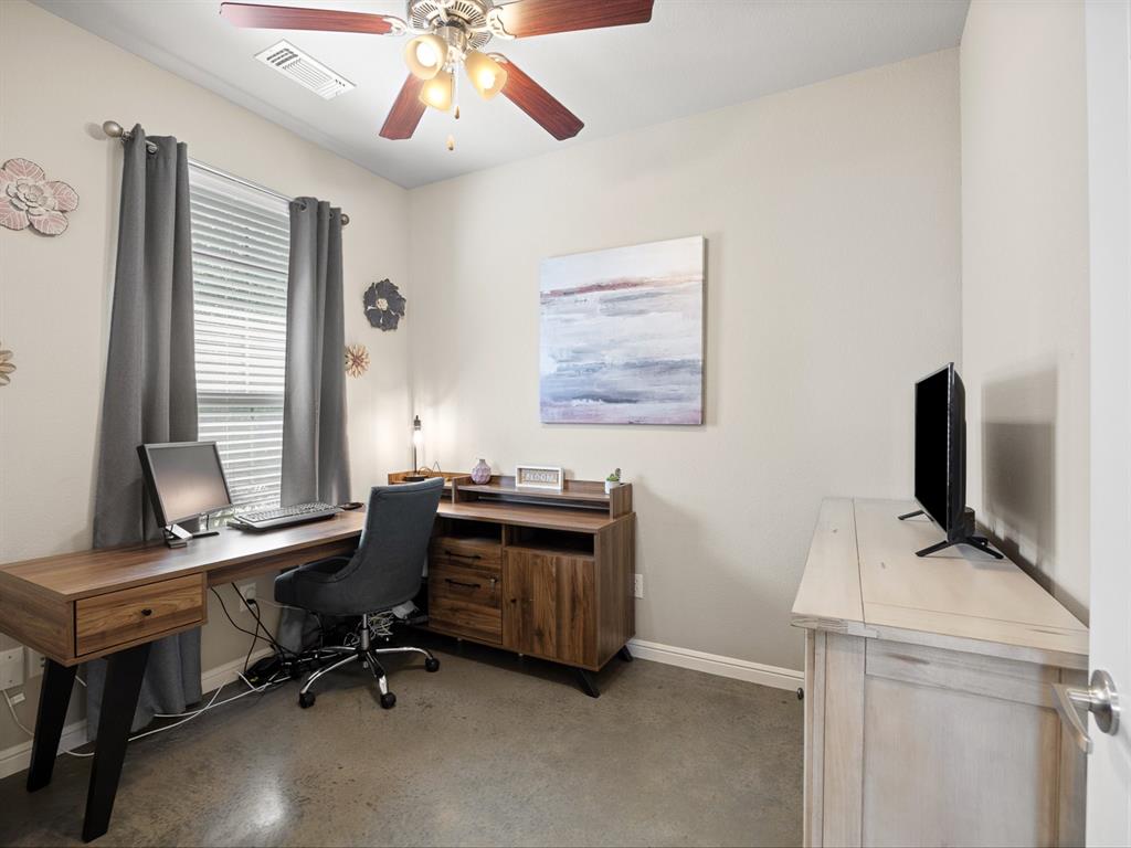 Midlothian, Texas, 76065, United States, 3 Bedrooms Bedrooms, ,3 BathroomsBathrooms,Residential,For Sale,1978446