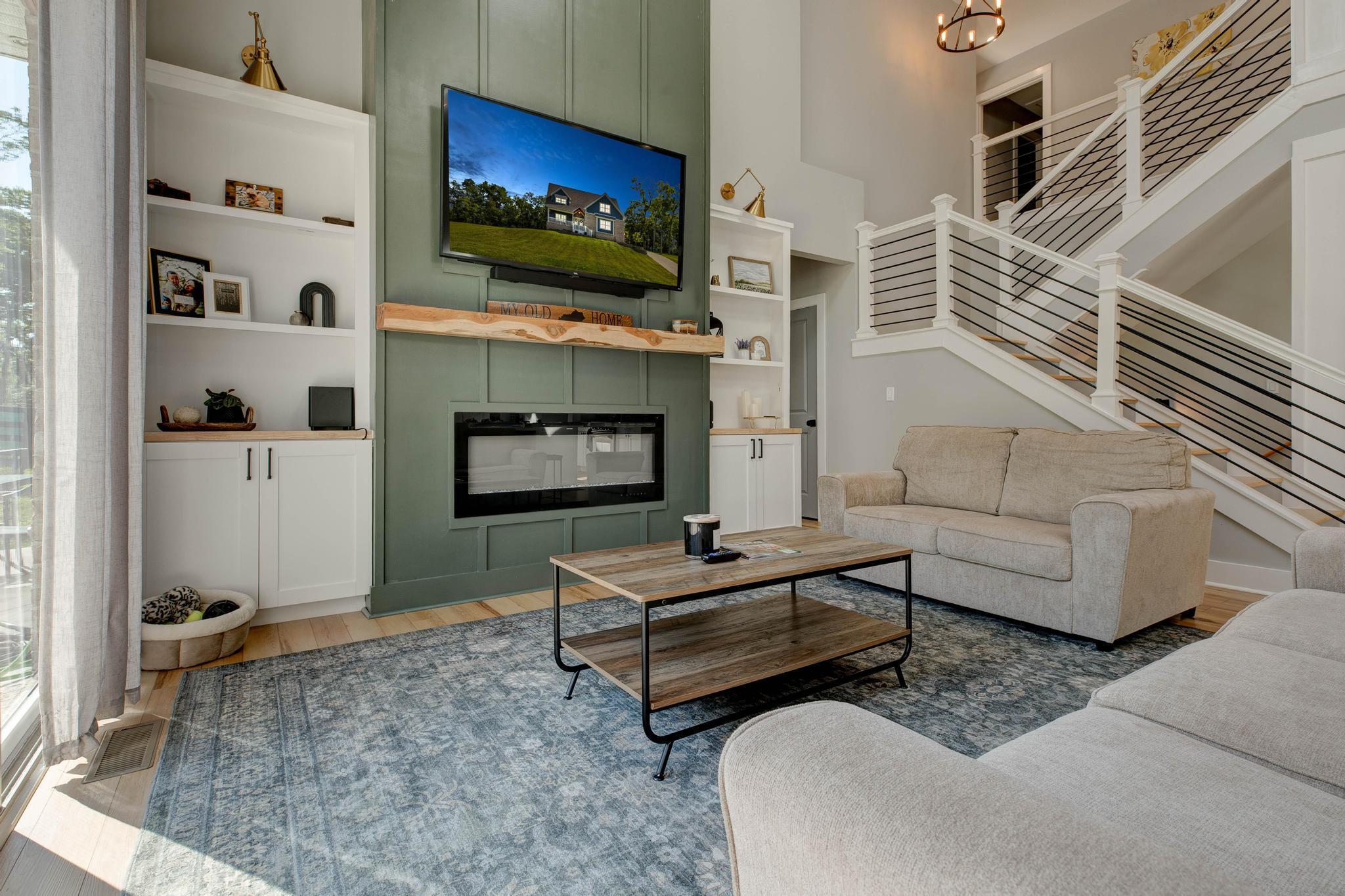 Richmond, Kentucky, 40475, United States, 4 Bedrooms Bedrooms, ,6 BathroomsBathrooms,Residential,For Sale,1971513