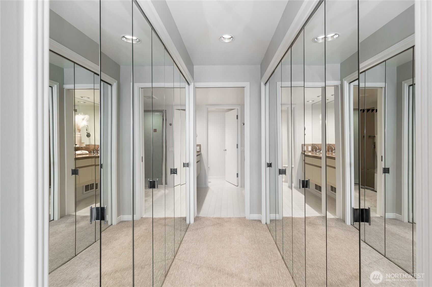 Seattle, Washington, 98109, United States, 2 Bedrooms Bedrooms, ,2 BathroomsBathrooms,Residential,For Sale,1901490