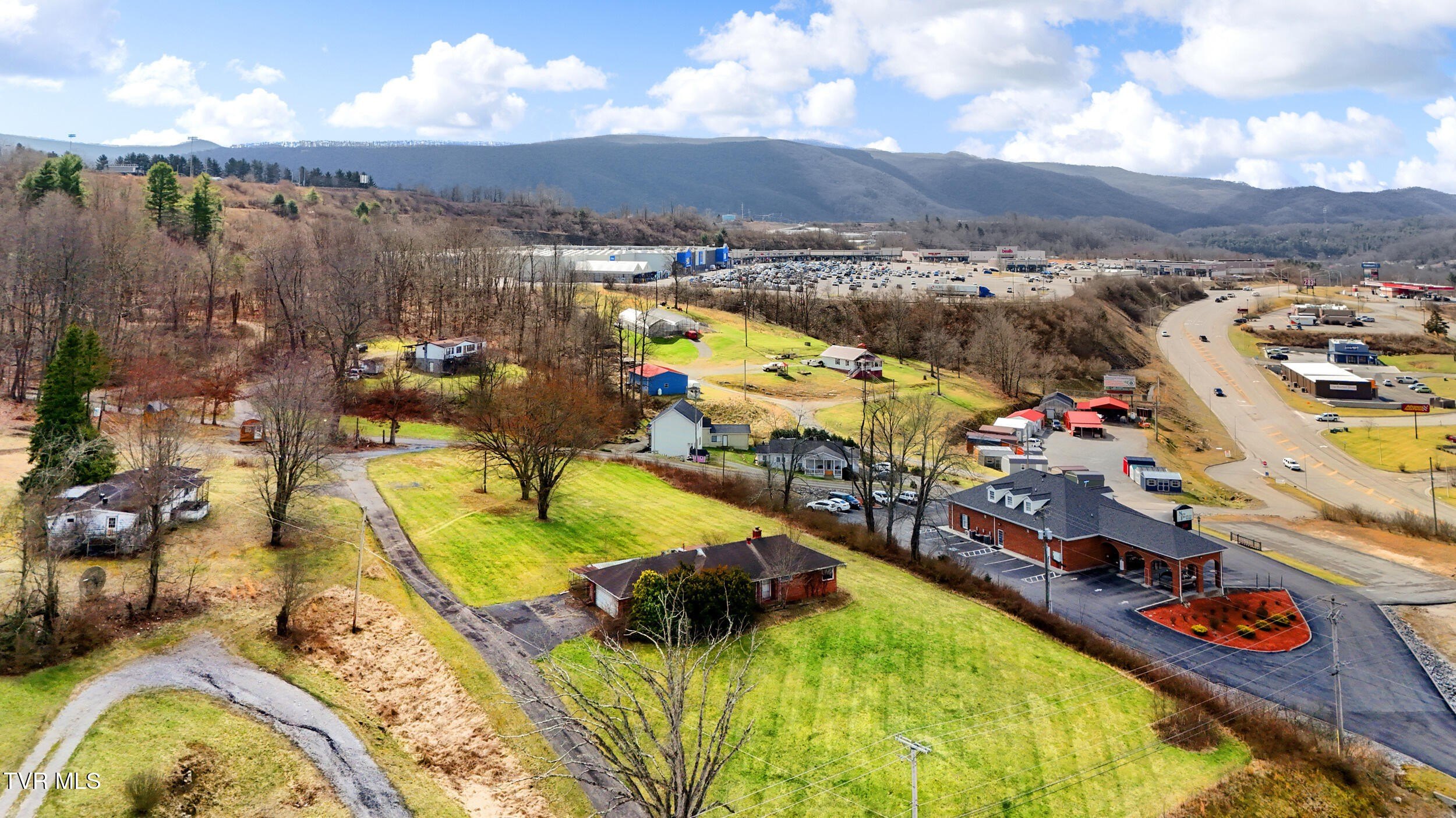 Norton, Virginia, 24273, United States, ,Residential,For Sale,1982727