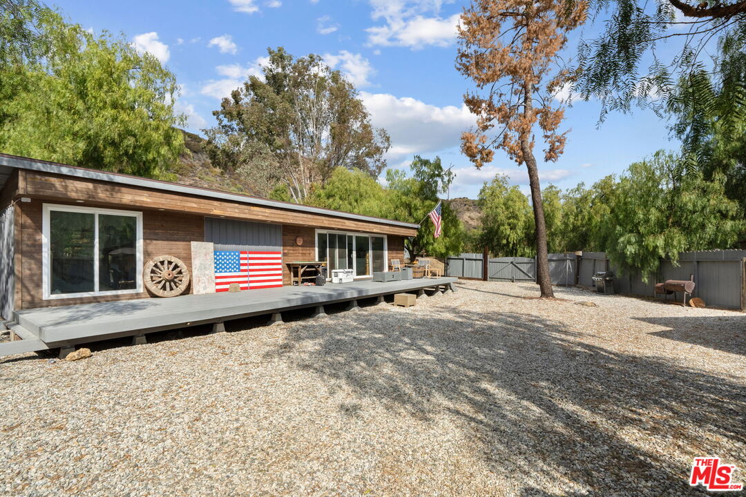 Calabasas, California, 91302, United States, 4 Bedrooms Bedrooms, ,3 BathroomsBathrooms,Residential,For Sale,1708601