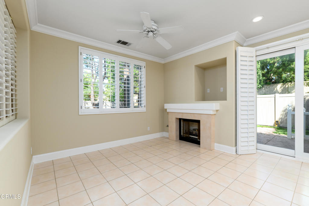 Camarillo, California, 93012, United States, 2 Bedrooms Bedrooms, ,2 BathroomsBathrooms,Residential,For Sale,1981052