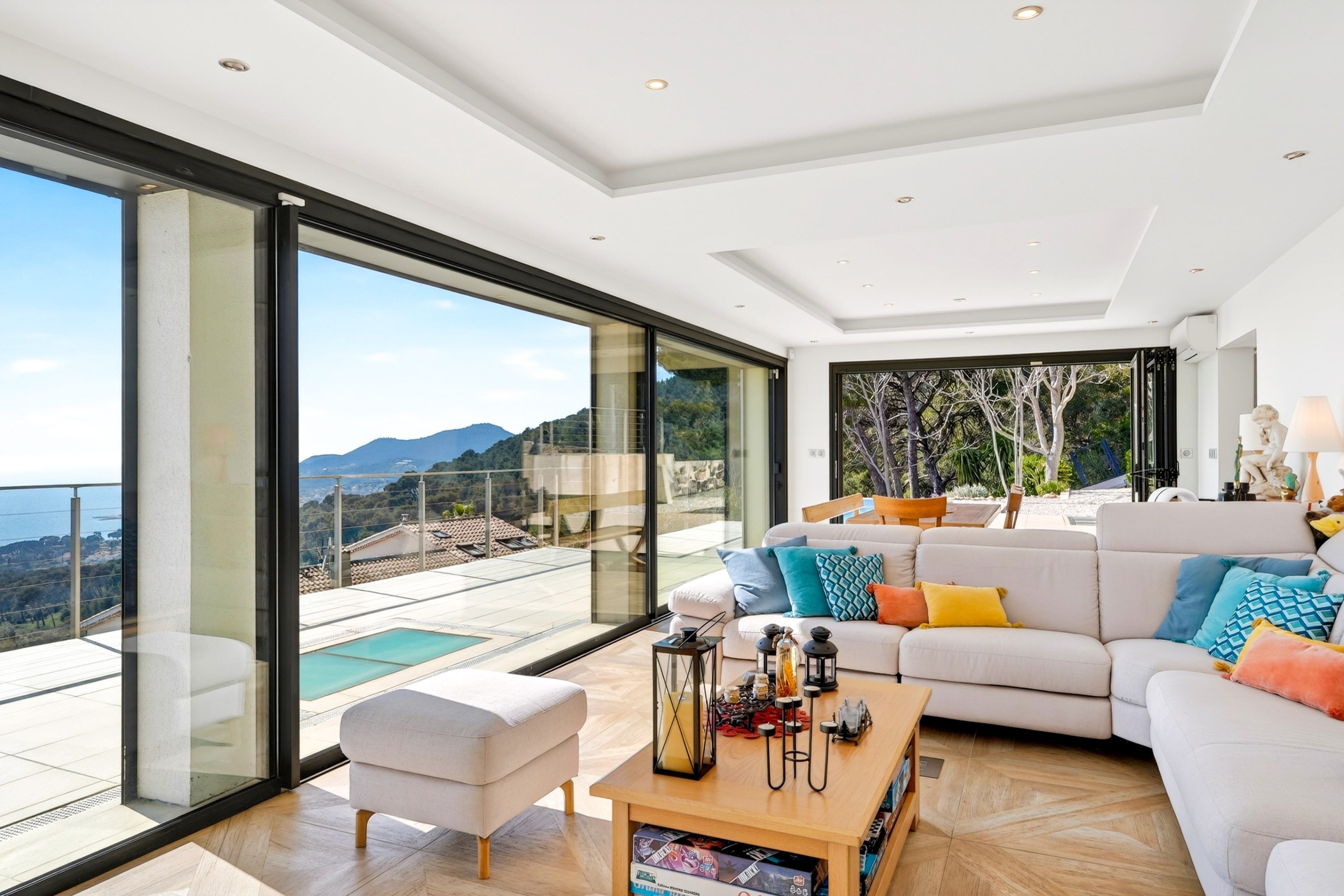 Carqueiranne – Architect-Designed Villa with Panoramic Sea View - 物件實景