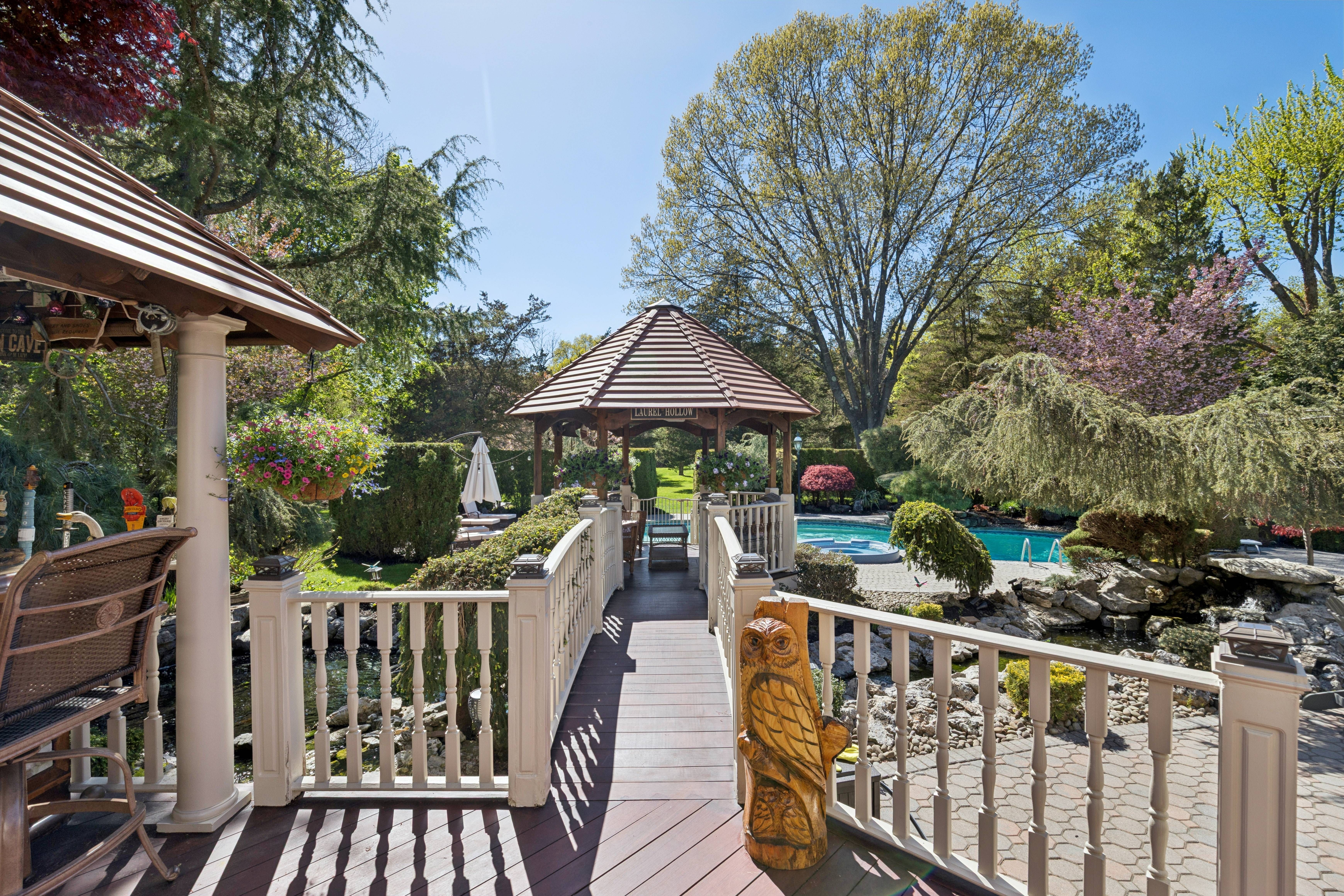  70 Laurel Court, Laurel Hollow, NY 11791 - 物件實景
