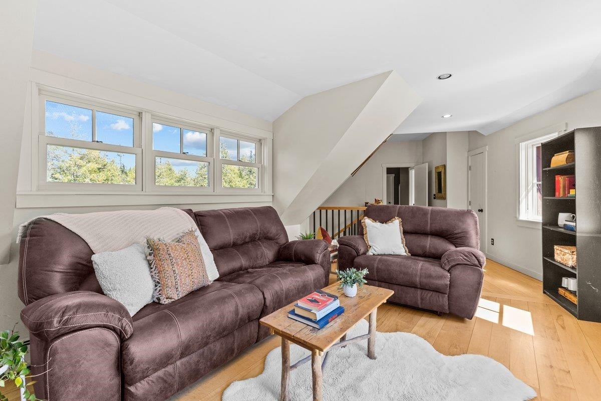 Stowe, Vermont, 05672, United States, 4 Bedrooms Bedrooms, ,3 BathroomsBathrooms,Residential,For Sale,1939915