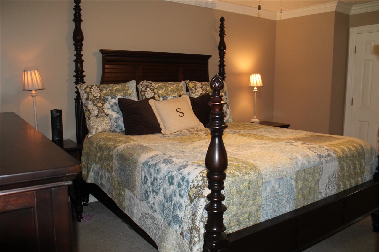 Alvaton, Kentucky, 42122, United States, 5 Bedrooms Bedrooms, ,4 BathroomsBathrooms,Residential,For Sale,1908612
