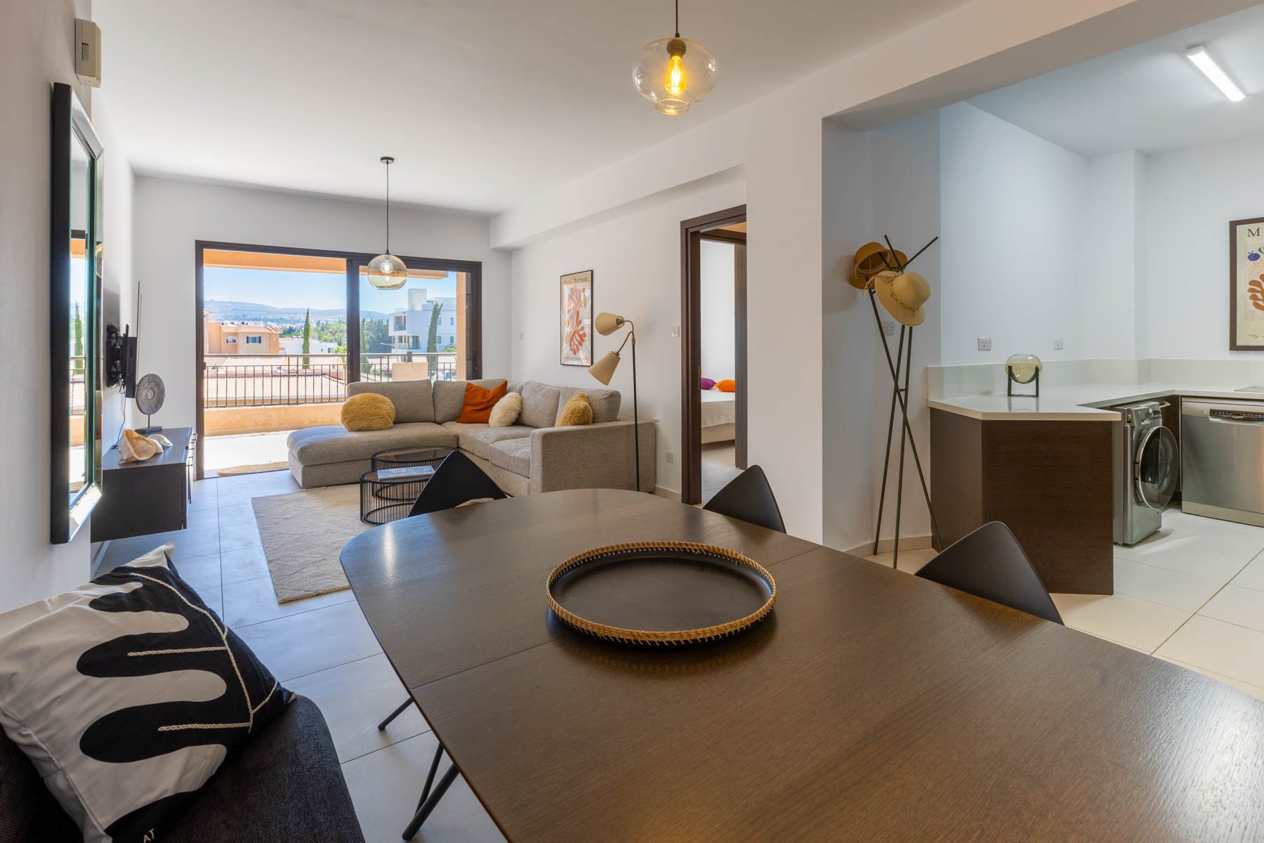  Move-In-Ready Two Bedroom Apartment in a Gated Complex, Universal, Pafos - 物件實景