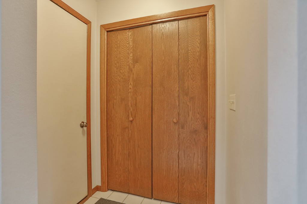 Wausau, Wisconsin, 54401, United States, 3 Bedrooms Bedrooms, ,3 BathroomsBathrooms,Residential,For Sale,1997344