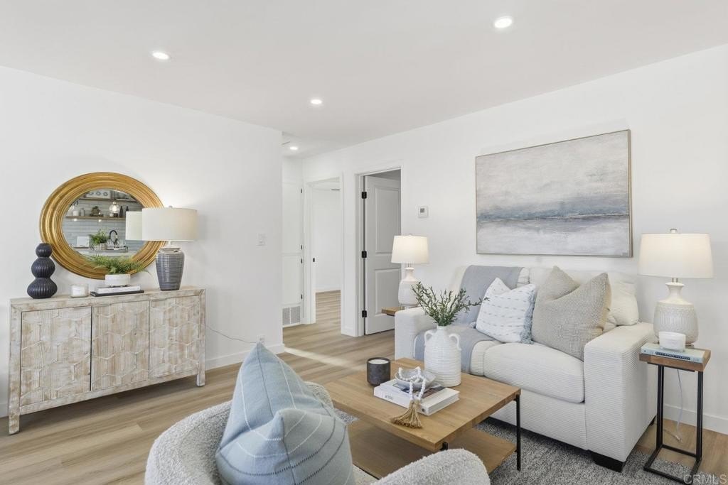 Escondido, California, 92027, United States, 3 Bedrooms Bedrooms, ,2 BathroomsBathrooms,Residential,For Sale,1990327