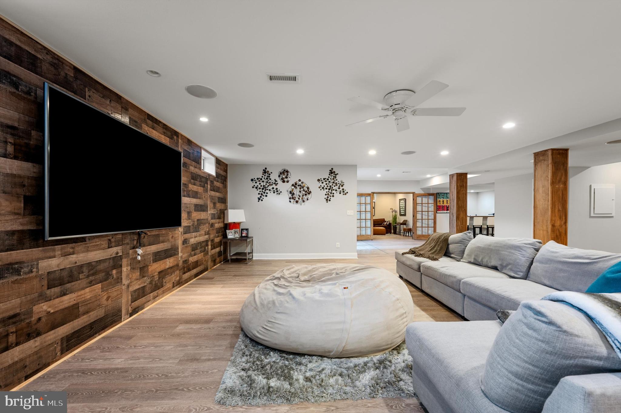 Leesburg, Virginia, 20175, United States, 4 Bedrooms Bedrooms, ,6 BathroomsBathrooms,Residential,For Sale,1975882