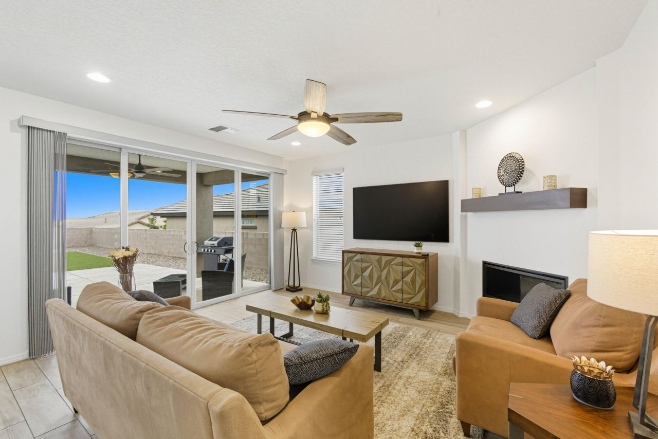 Albuquerque, New Mexico, 87120, United States, 5 Bedrooms Bedrooms, ,4 BathroomsBathrooms,Residential,For Sale,1957910