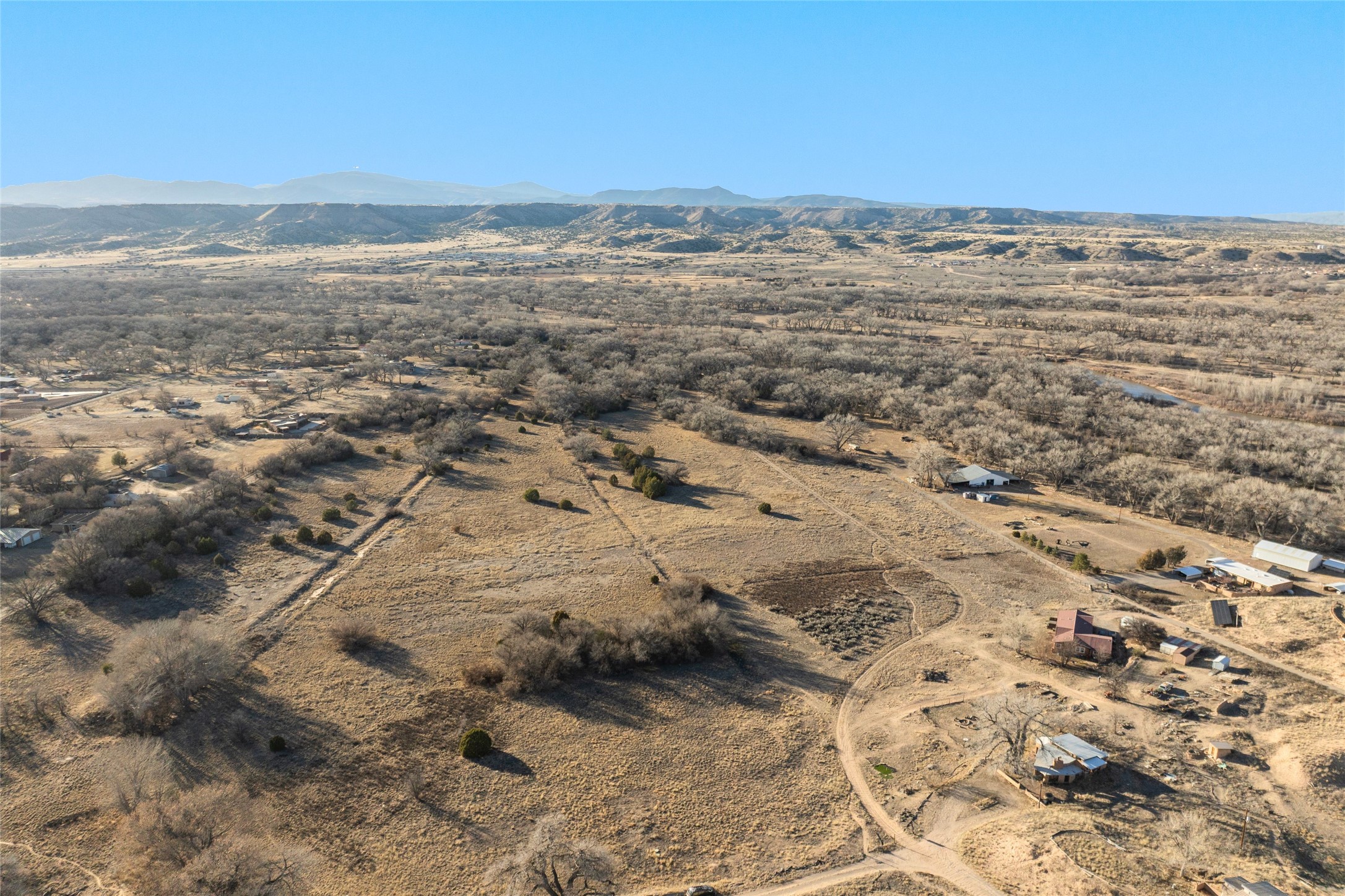  76 & 78 County Road 114 - 物件實景