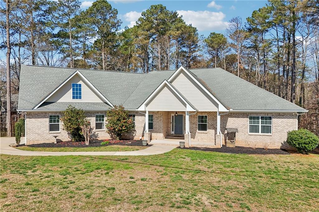 Cumming, Georgia, 30028, United States, 4 Bedrooms Bedrooms, ,3 BathroomsBathrooms,Residential,For Sale,2028381