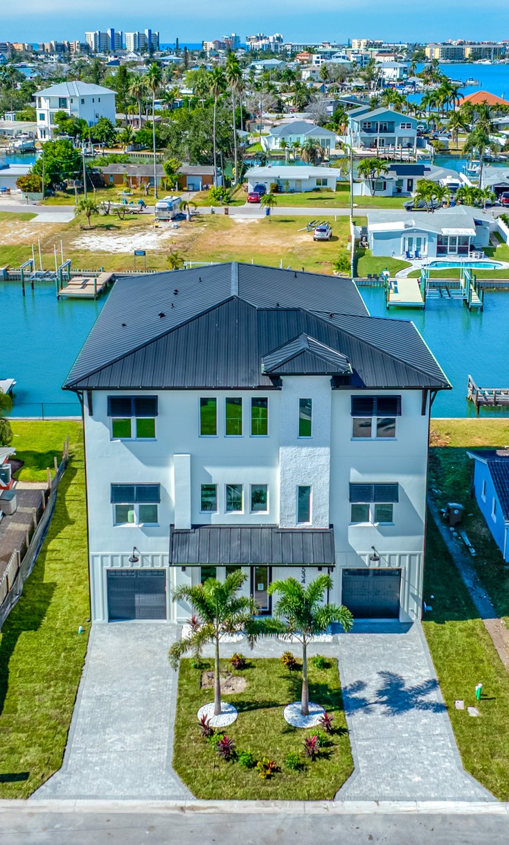 Madeira Beach, Florida, 33708, United States, 6 Bedrooms Bedrooms, ,6 BathroomsBathrooms,Residential,For Sale,1988521