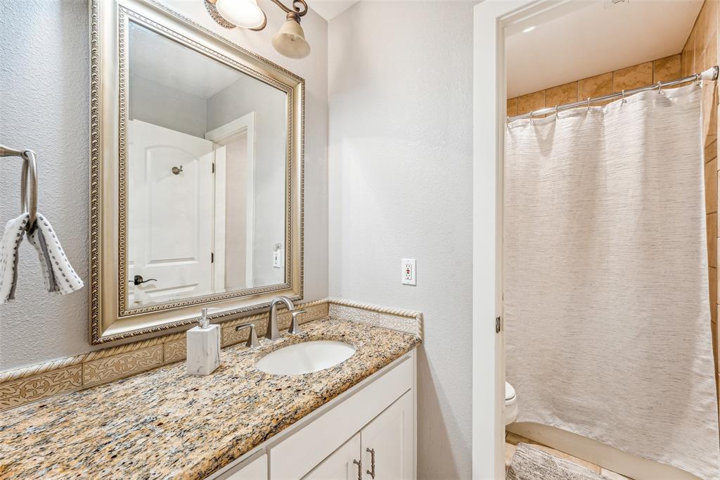 Granbury, Texas, 76048, United States, 4 Bedrooms Bedrooms, ,3 BathroomsBathrooms,Residential,For Sale,1978799