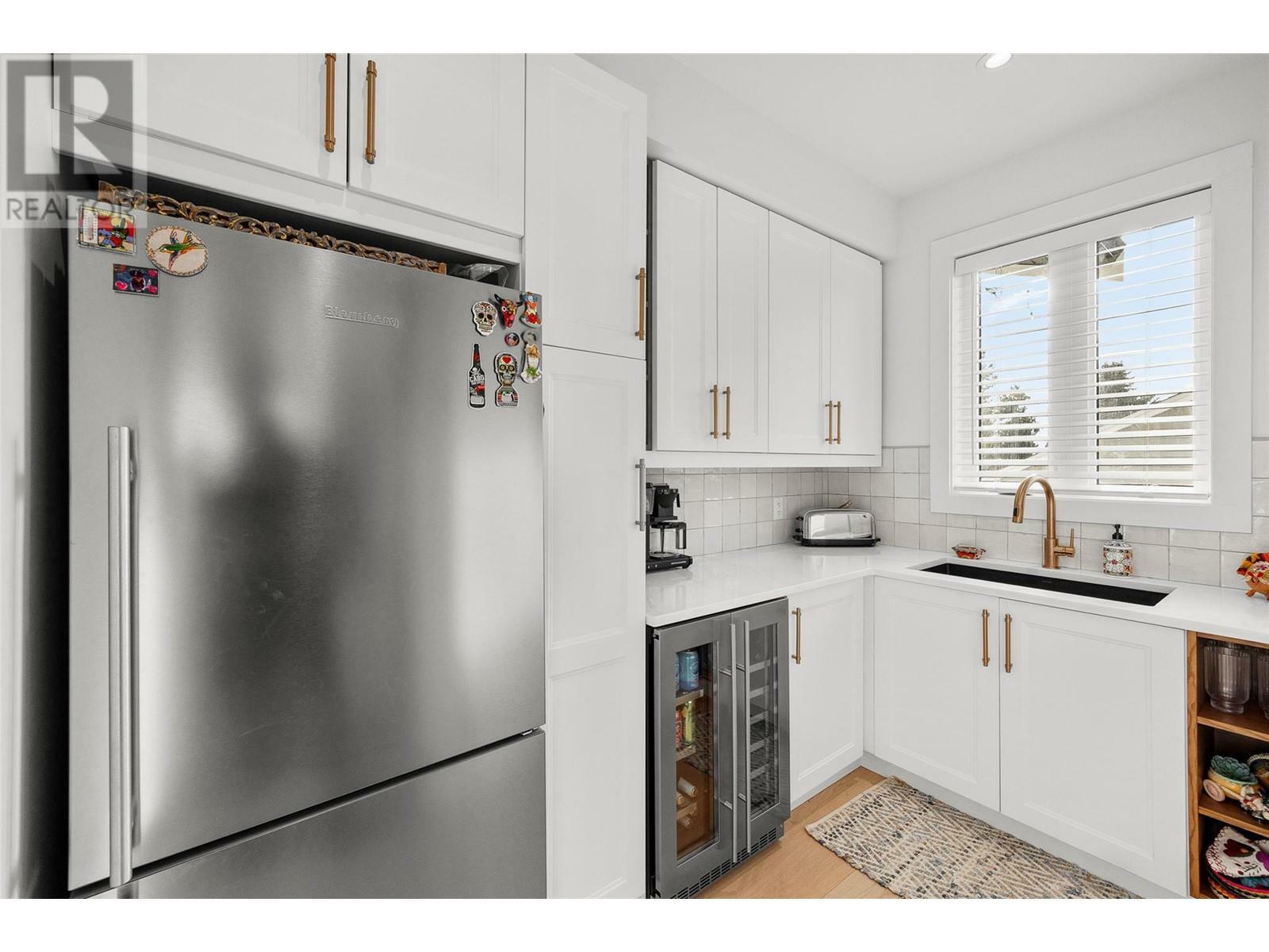KELOWNA, British Columbia, V1W 4L1, CA, 4 Bedrooms Bedrooms, ,4 BathroomsBathrooms,Residential,For Sale,1838056