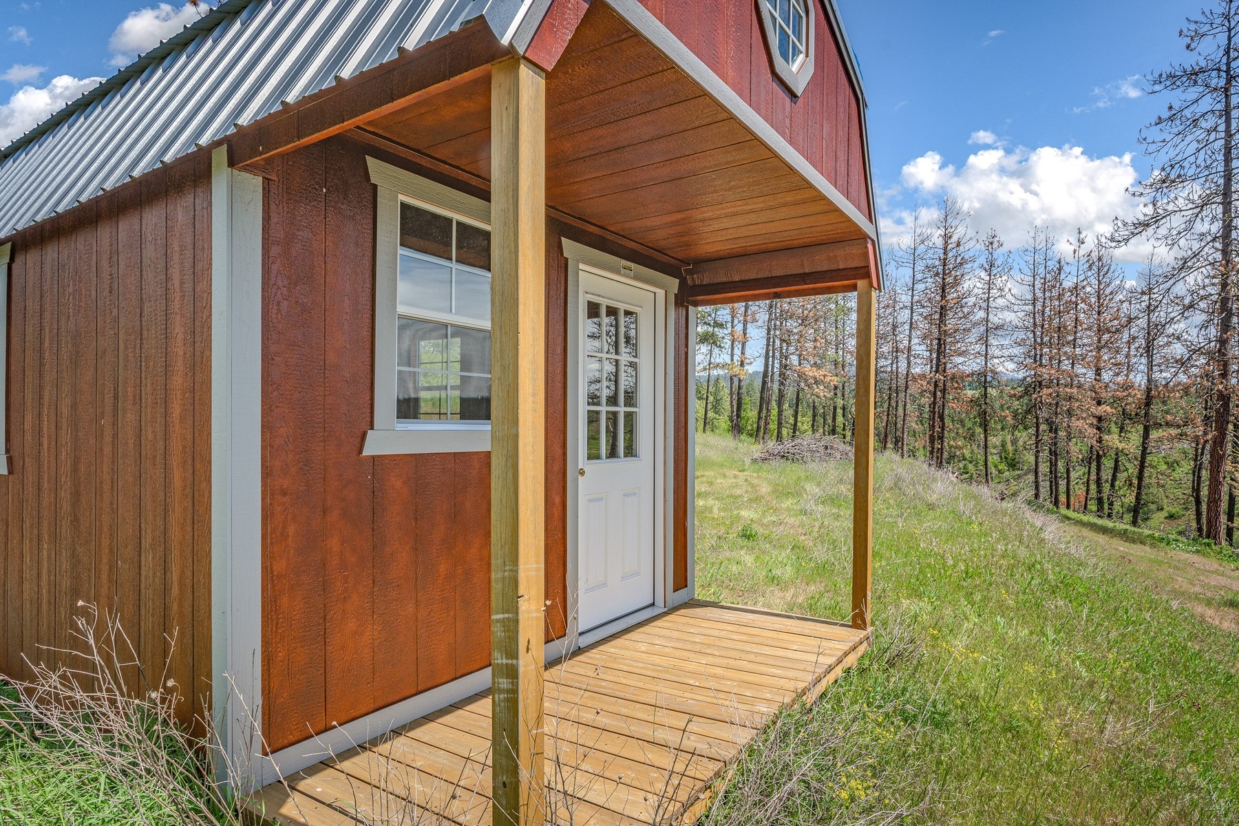  Cabins on 17ac. Surrounded by Lumber Land - 物件實景