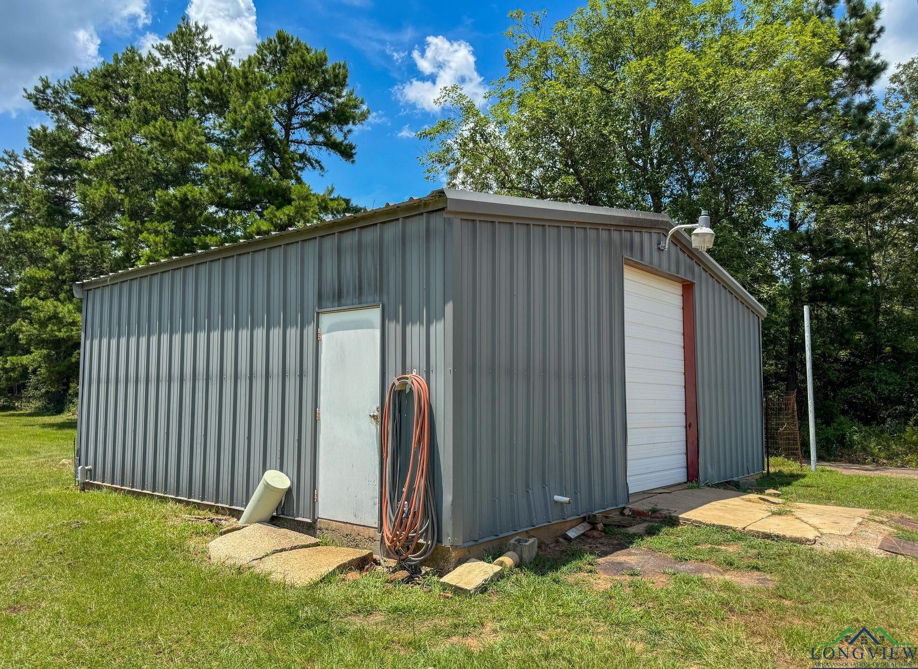 Linden, Texas, 75563, United States, 3 Bedrooms Bedrooms, ,3 BathroomsBathrooms,Residential,For Sale,1974630