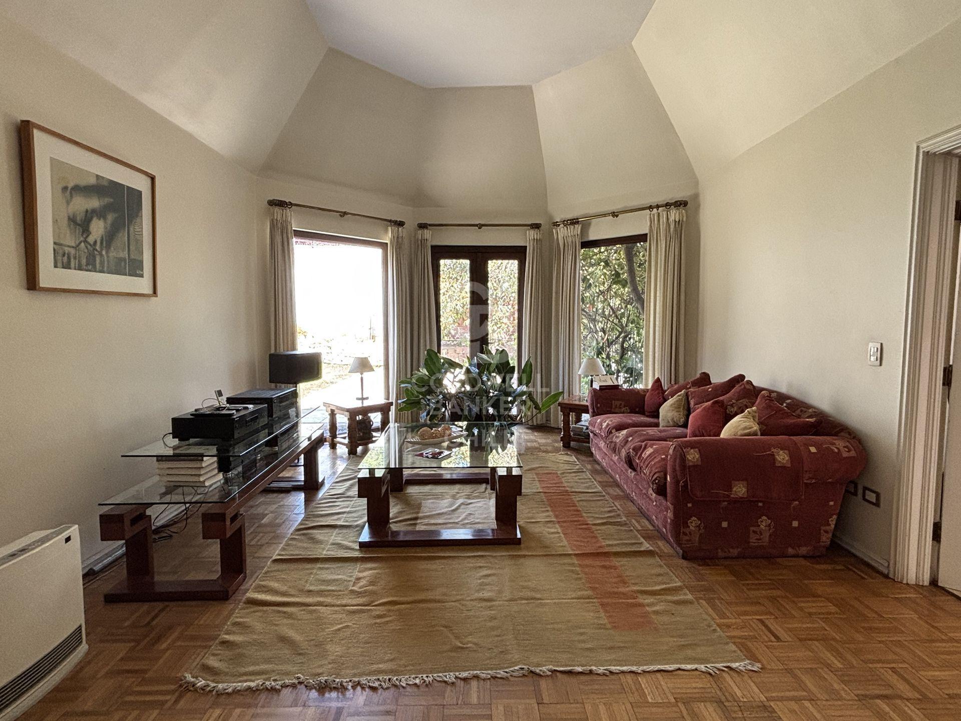 La Reina, Chile, 5 Bedrooms Bedrooms, ,5 BathroomsBathrooms,Residential,For Sale,1779147