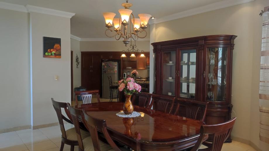 VICTOR HUGO, Torreón, Coahuila de Zaragoza, 27018, Mexico, 3 Bedrooms Bedrooms, ,4 BathroomsBathrooms,Residential,For Sale,VICTOR HUGO,1529132