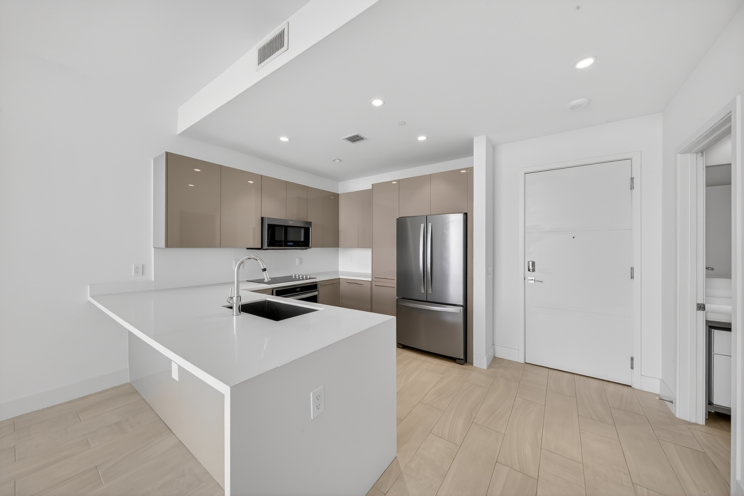  2000 Metropica Way, Sunrise, FL, 33323 - 物件實景