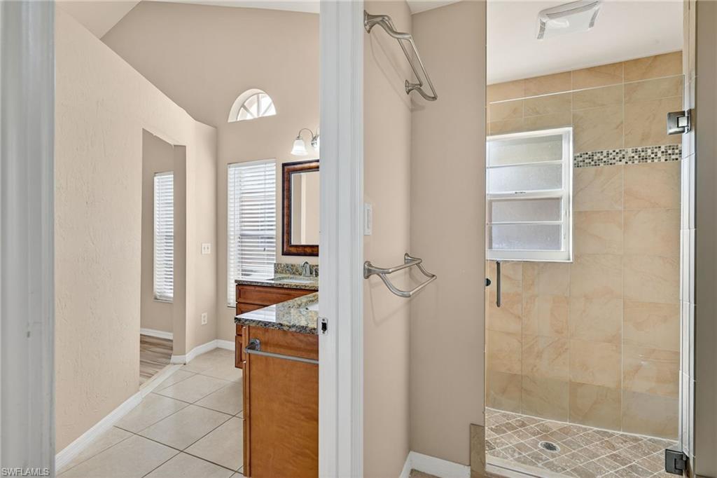 Fort Myers, Florida, 33919, United States, 3 Bedrooms Bedrooms, ,2 BathroomsBathrooms,Residential,For Sale,1995652