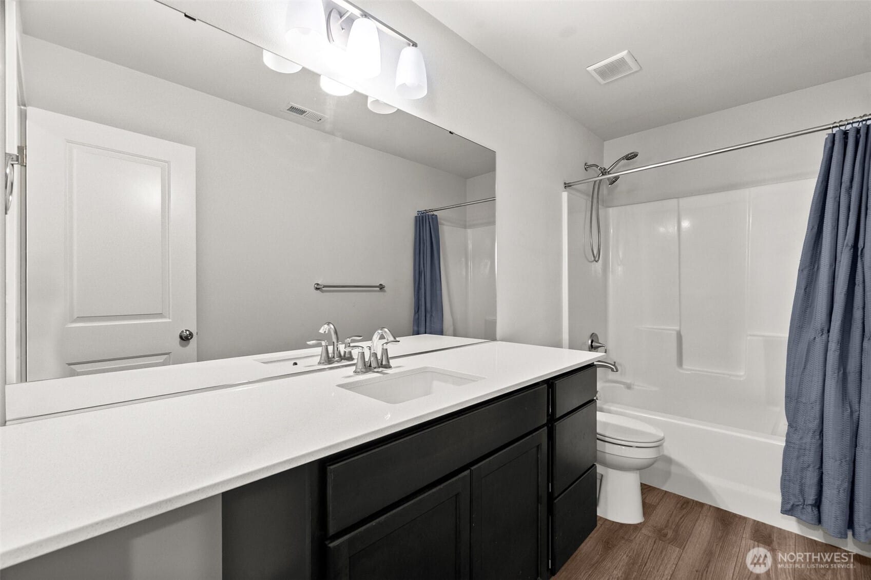 Olympia, Washington, 98501, United States, 4 Bedrooms Bedrooms, ,3 BathroomsBathrooms,Residential,For Sale,1997535