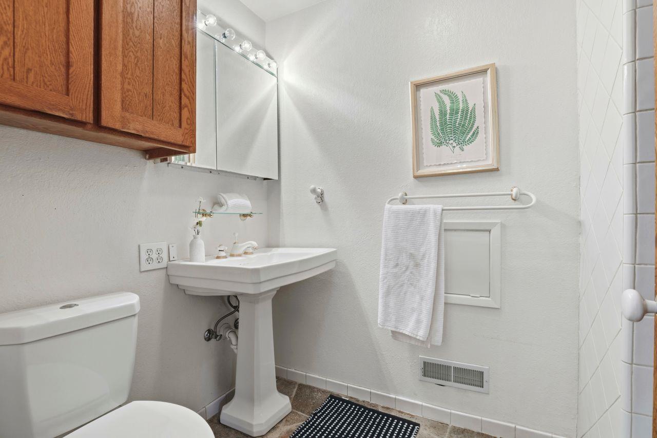 Carmel Valley, California, 93924, United States, 4 Bedrooms Bedrooms, ,3 BathroomsBathrooms,Residential,For Sale,1991028