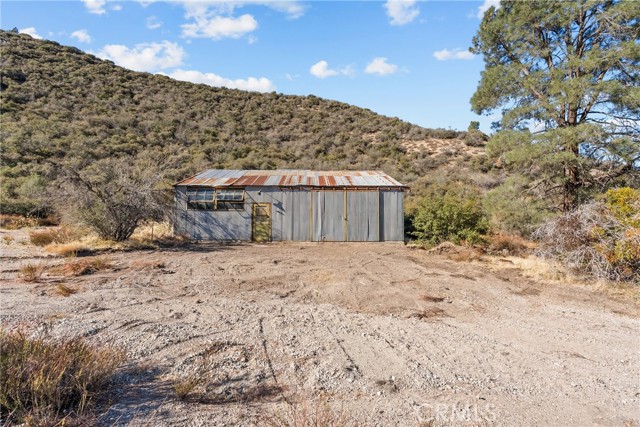 Lake Hughes, California, 93532, United States, 3 Bedrooms Bedrooms, ,2 BathroomsBathrooms,Residential,For Sale,2005149