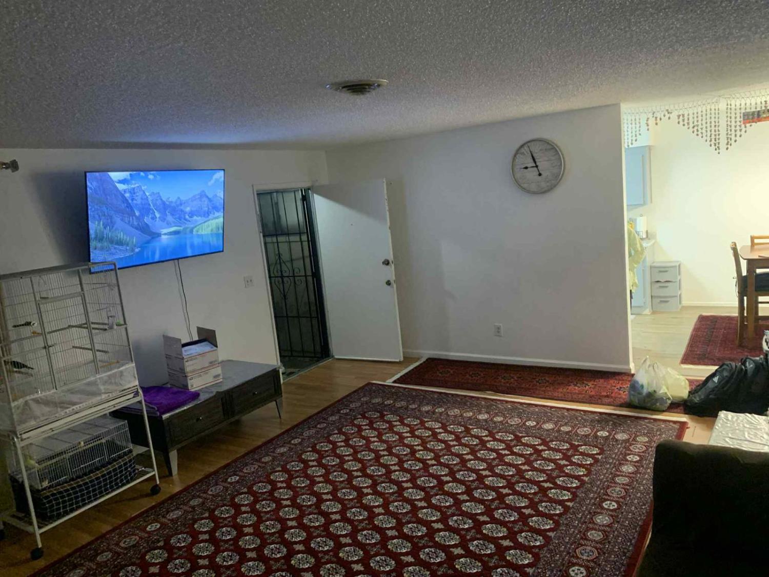 Yuba City, California, 95991-2504, United States, 6 Bedrooms Bedrooms, ,4 BathroomsBathrooms,Residential,For Sale,1920010