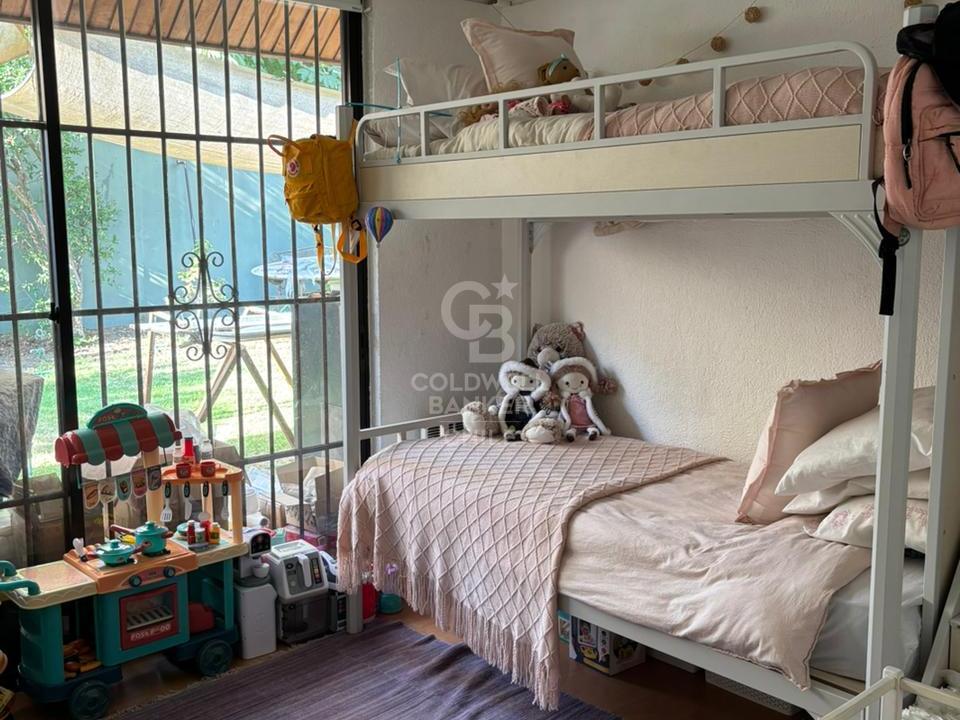 Vitacura, Chile, 5 Bedrooms Bedrooms, ,4 BathroomsBathrooms,Residential,For Sale,1999765