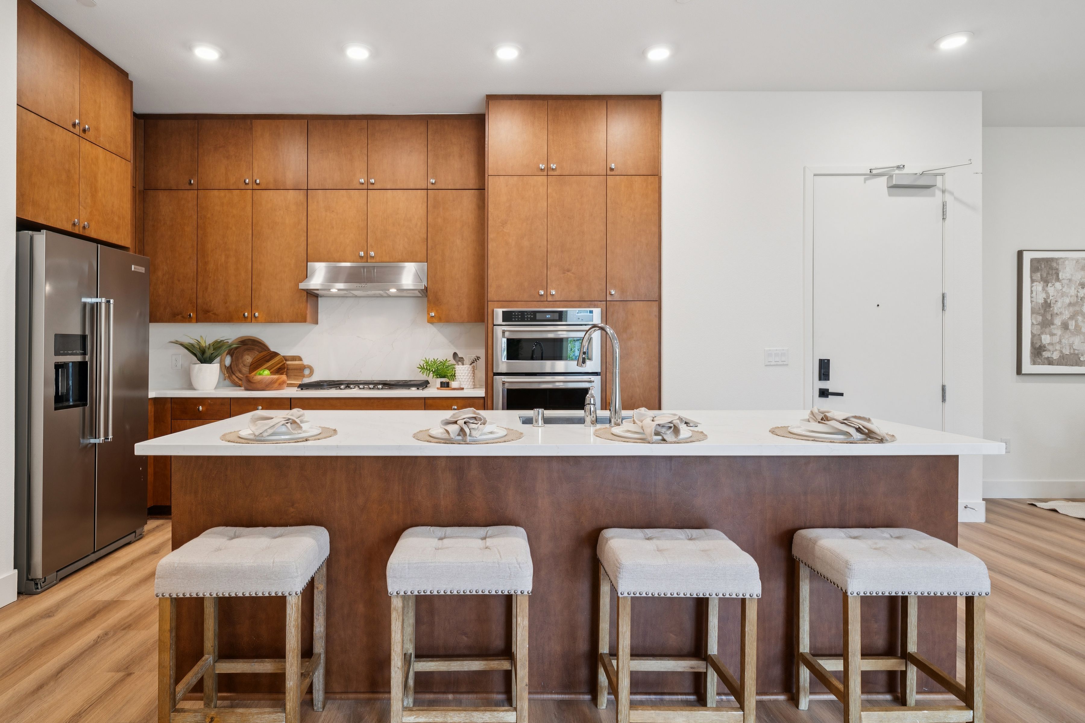  Luxury Light-Filled Metro Crossing Condo - 物件實景