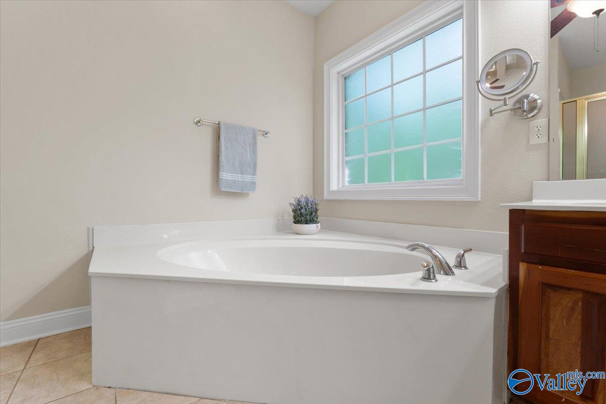 Hazel Green, Alabama, 35750, United States, 5 Bedrooms Bedrooms, ,4 BathroomsBathrooms,Residential,For Sale,1846923