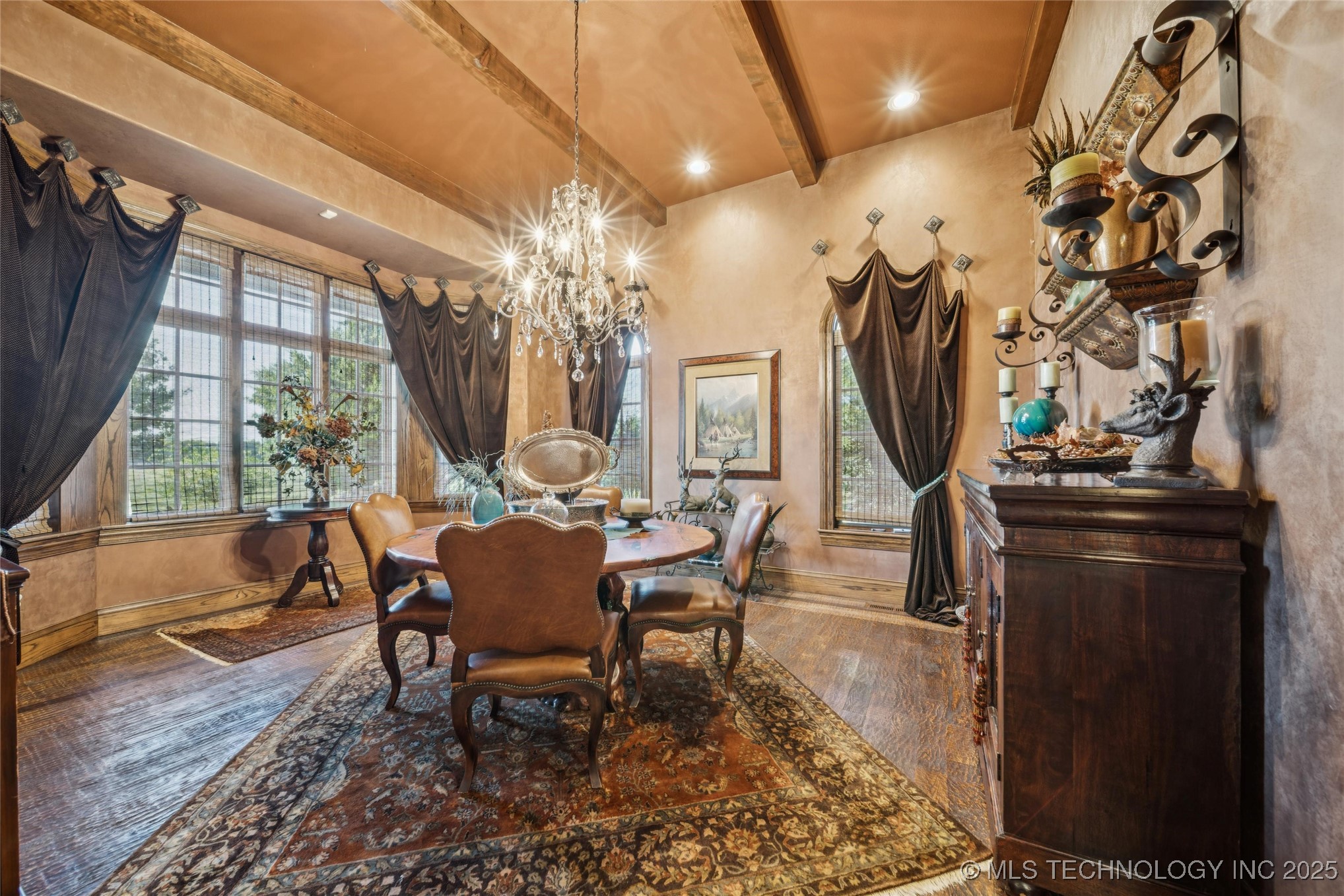 Mounds, Oklahoma, 74047, United States, 4 Bedrooms Bedrooms, ,6 BathroomsBathrooms,Residential,For Sale,1960960