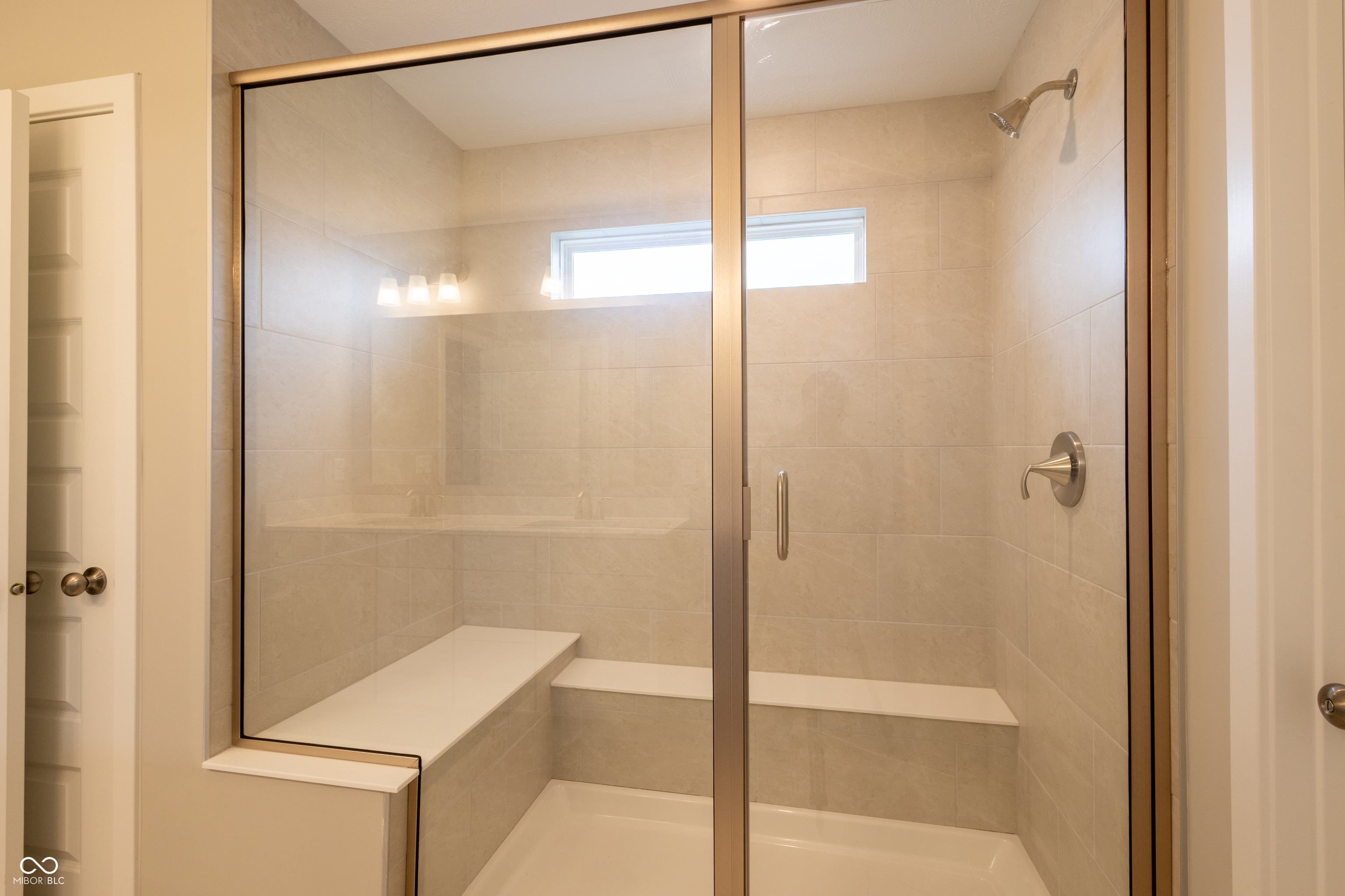 Greenwood, Indiana, 46143, United States, 5 Bedrooms Bedrooms, ,4 BathroomsBathrooms,Residential,For Sale,2001178