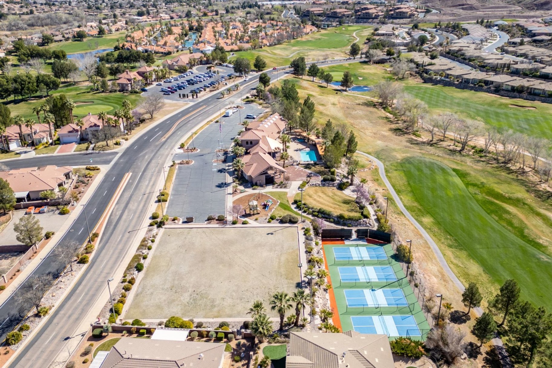  Former Model Home in Sunbrook community sits directly on golf course with Views - 物件實景