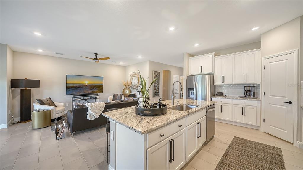 Bradenton, Florida, 34211, United States, 4 Bedrooms Bedrooms, ,3 BathroomsBathrooms,Residential,For Sale,1736682