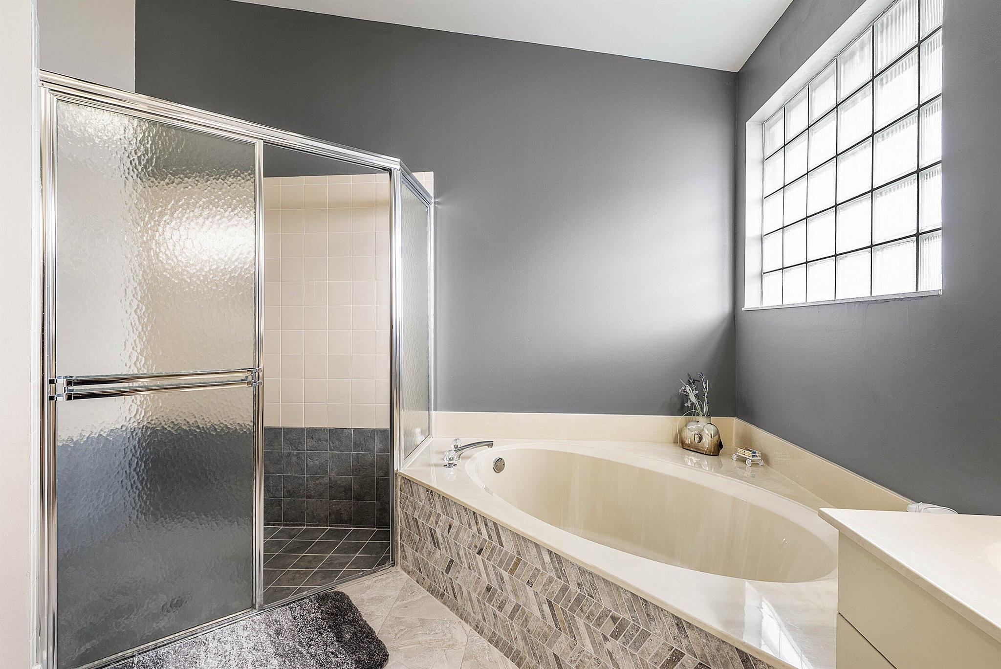 Boynton Beach, Florida, 33437, United States, 3 Bedrooms Bedrooms, ,2 BathroomsBathrooms,Residential,For Sale,1996648