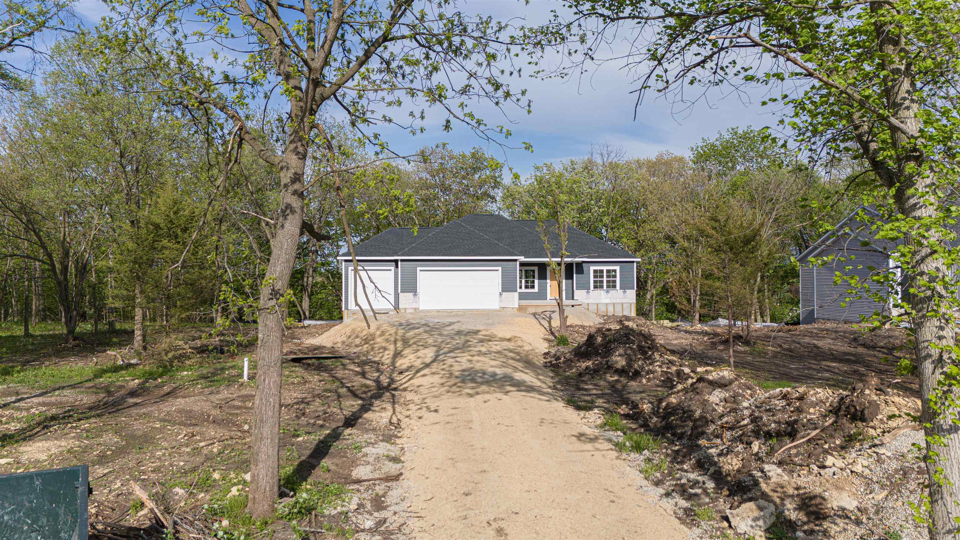 Beloit, Wisconsin, 53511, United States, 3 Bedrooms Bedrooms, ,2 BathroomsBathrooms,Residential,For Sale,2017784