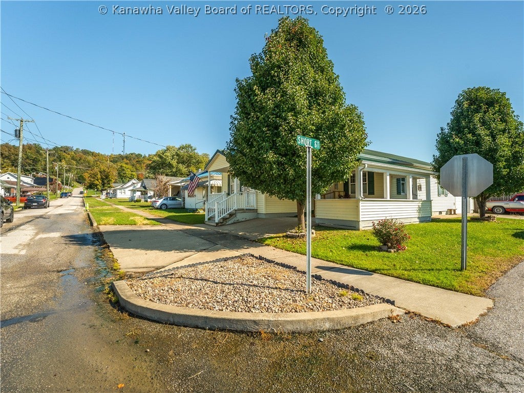 Washington Ave, Milton, WV 25541 #1