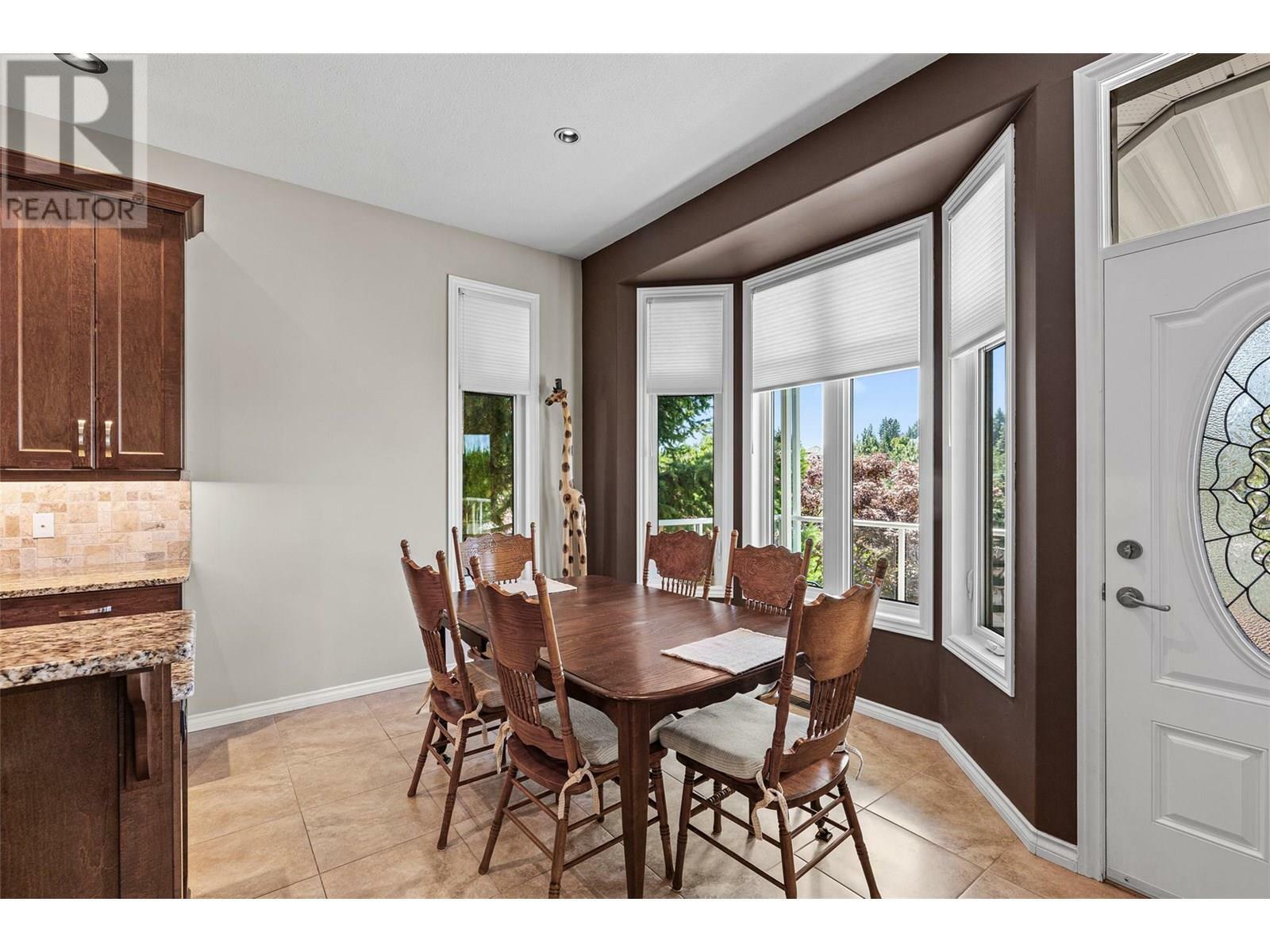 KELOWNA, British Columbia, V1V 1W2, CA, 4 Bedrooms Bedrooms, ,3 BathroomsBathrooms,Residential,For Sale,1882323