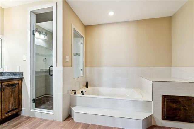 New Orleans, Louisiana, 70130, United States, ,Residential,For Sale,2013043