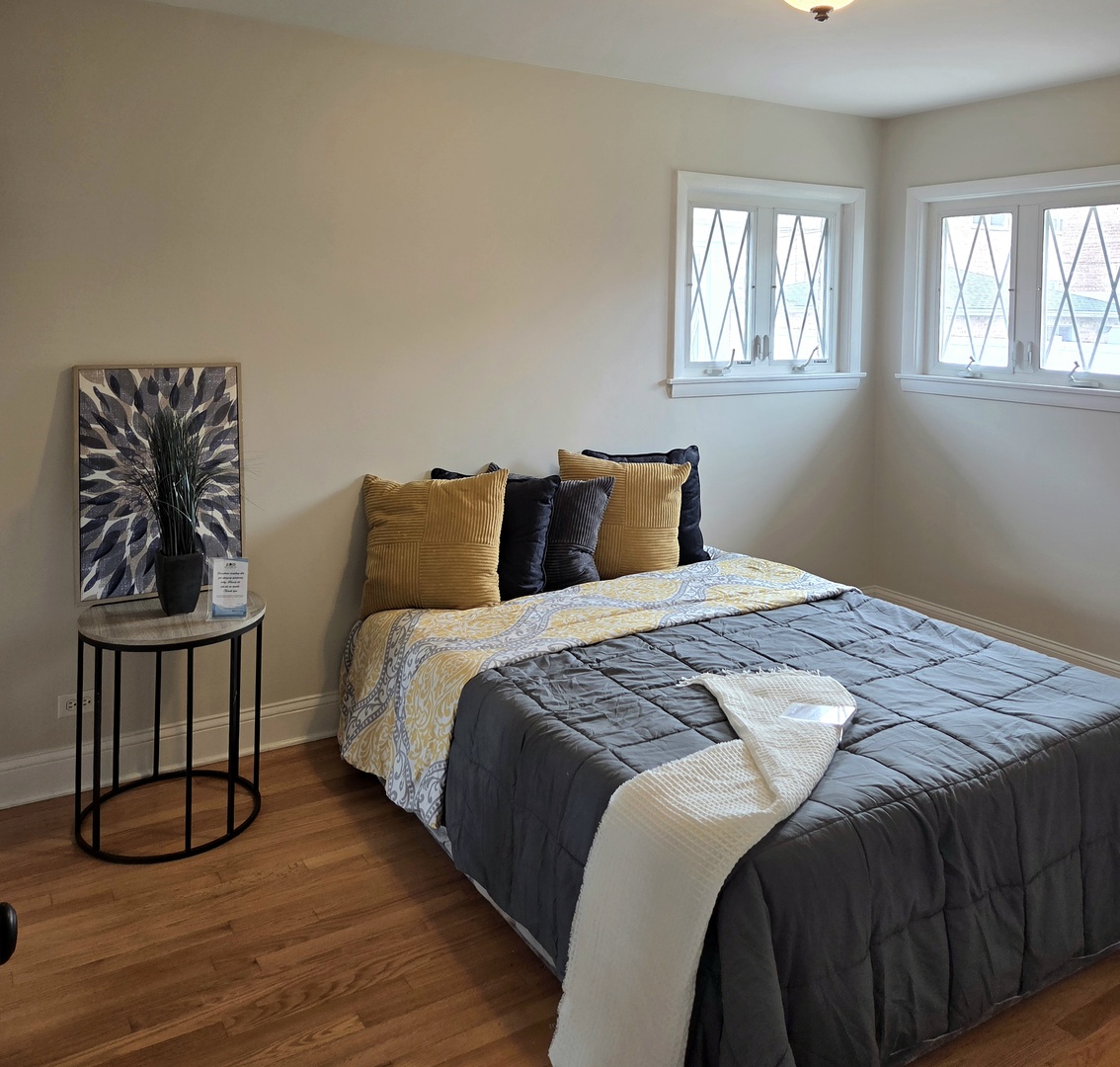 Chicago, Illinois, 60656, United States, 2 Bedrooms Bedrooms, ,2 BathroomsBathrooms,Residential,For Sale,2028341