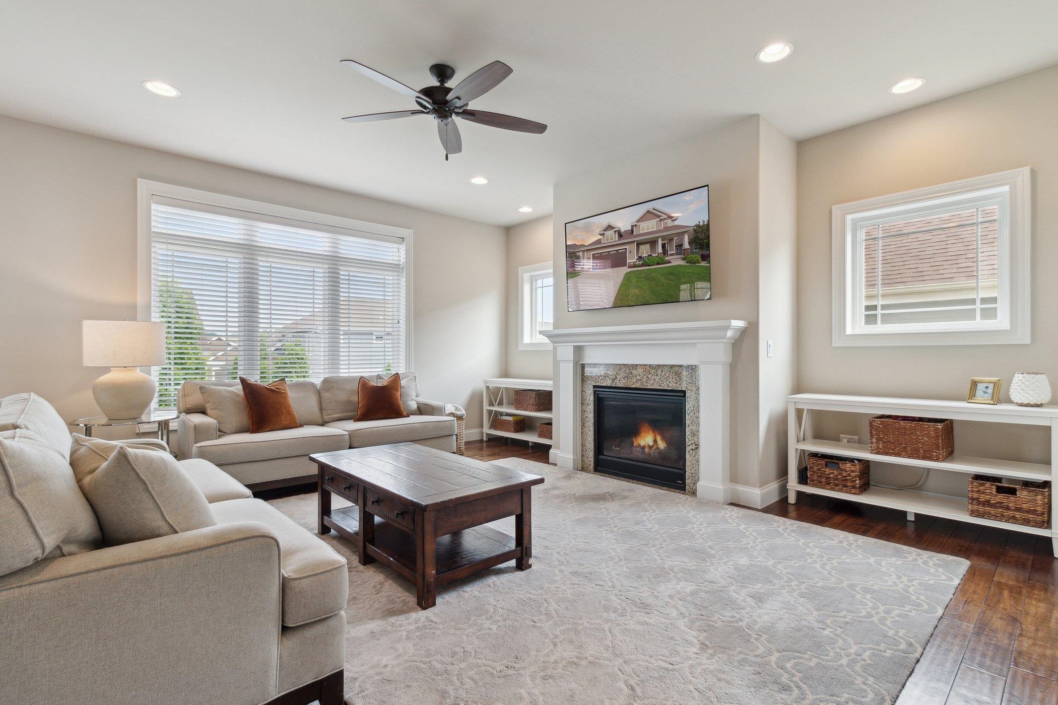 WAUNAKEE, Wisconsin, 53597, United States, 4 Bedrooms Bedrooms, ,4 BathroomsBathrooms,Residential,For Sale,1927061