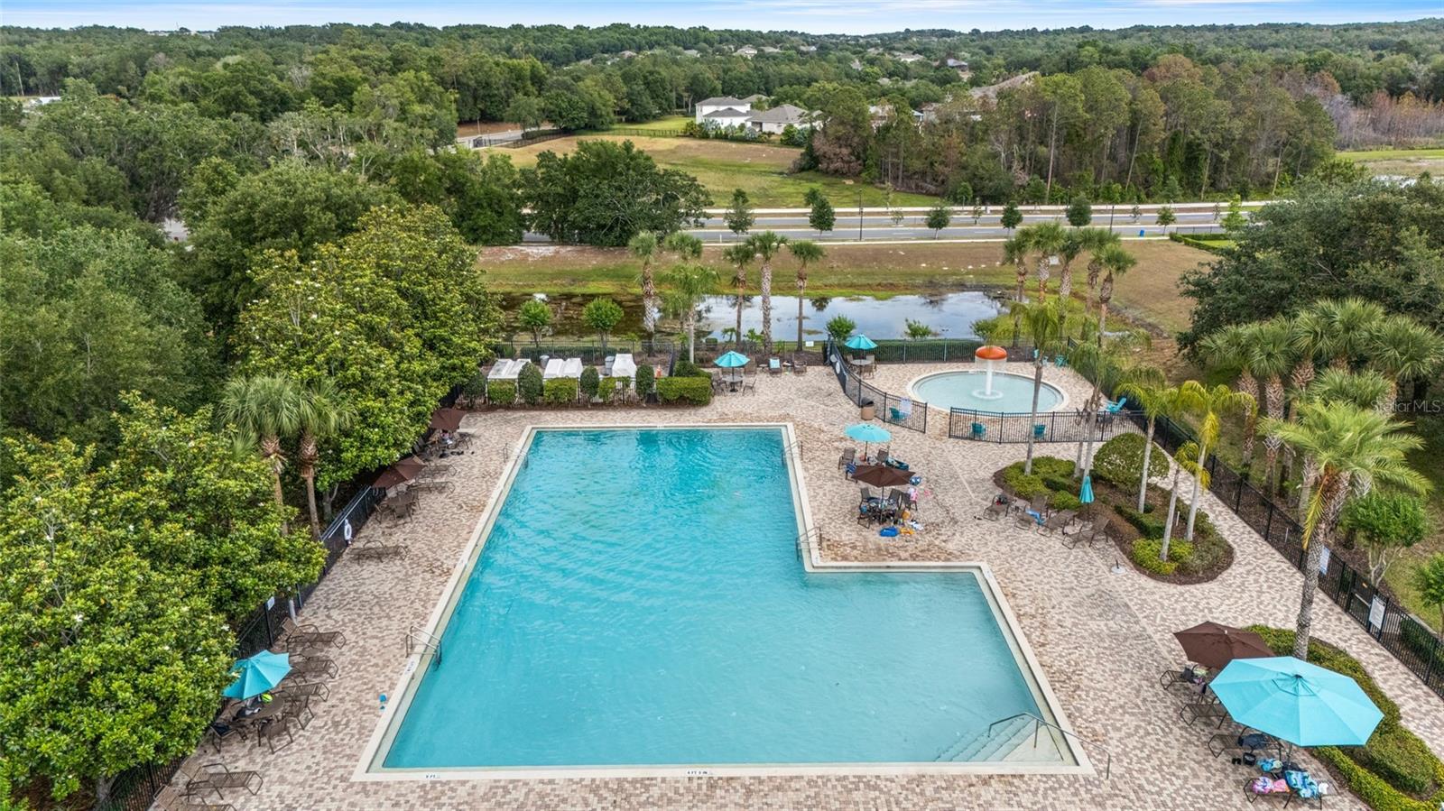 MOUNT DORA, Florida, 32757, United States, 4 Bedrooms Bedrooms, ,4 BathroomsBathrooms,Residential,For Sale,1978918