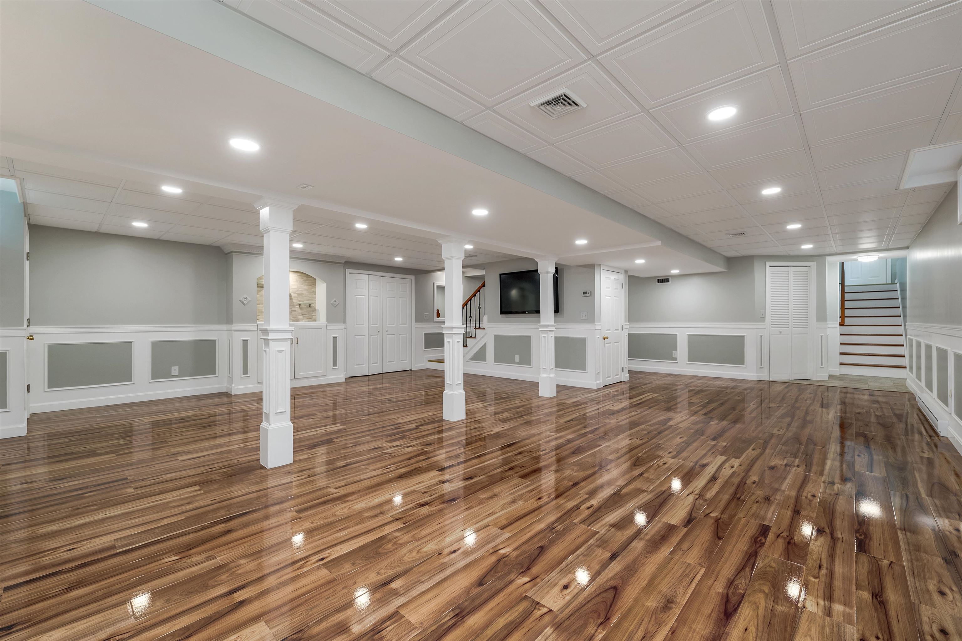 Nashua, New Hampshire, 03062, United States, 4 Bedrooms Bedrooms, ,2 BathroomsBathrooms,Residential,For Sale,1918532