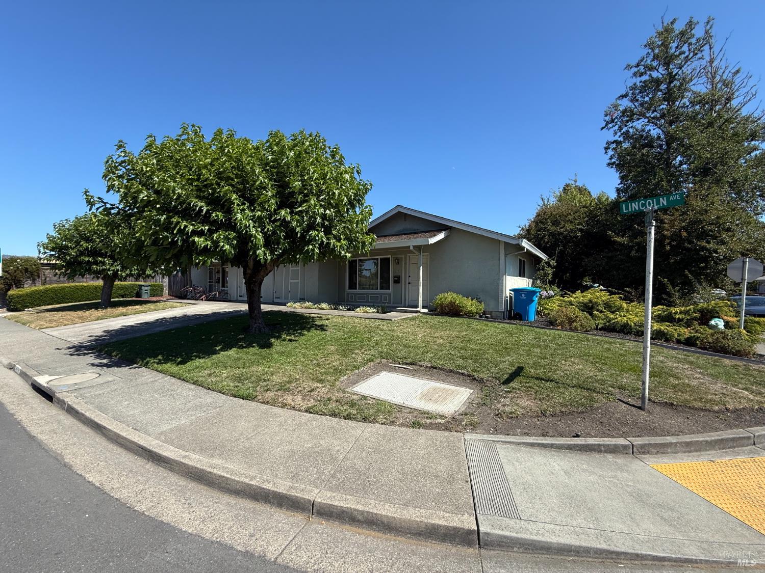 Cotati, California, 94931, United States, ,Residential,For Sale,1908598