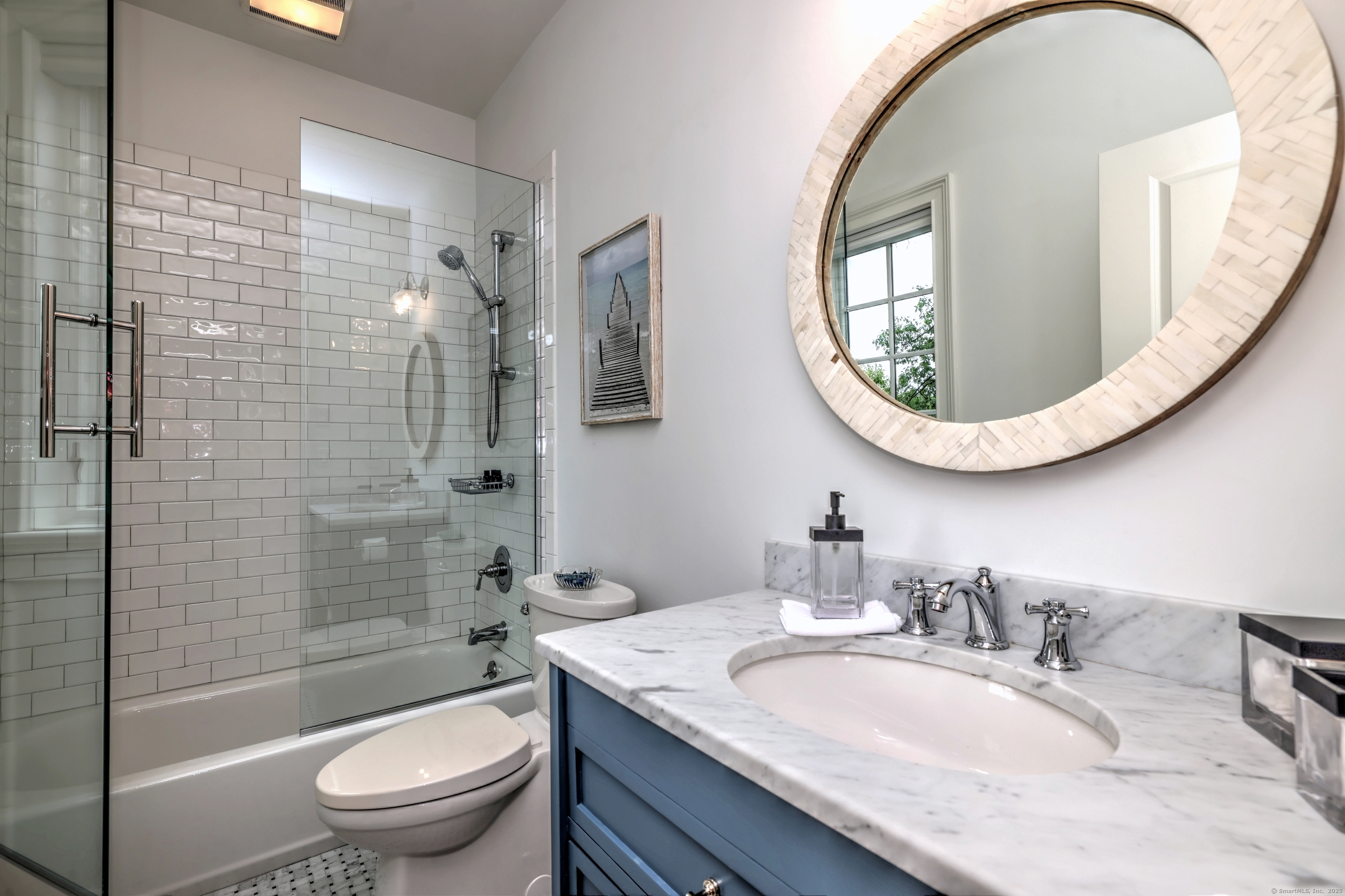 Westport, Connecticut, 06880, United States, 5 Bedrooms Bedrooms, ,5 BathroomsBathrooms,Residential,For Sale,1827473