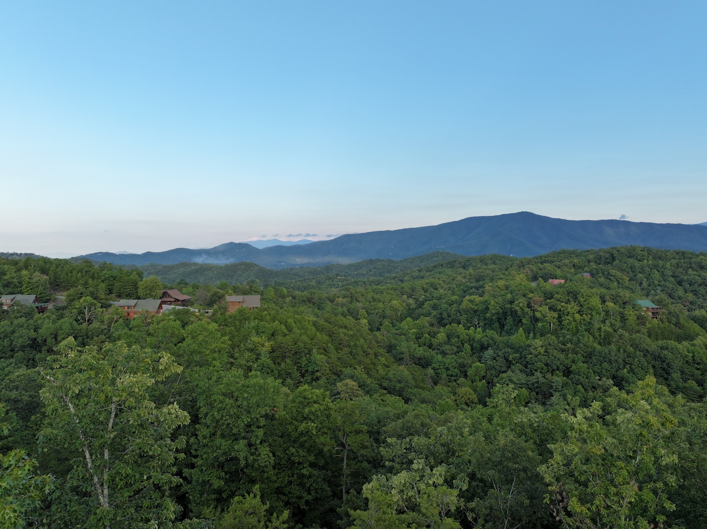 Sevierville, Tennessee, 378762, United States, 4 Bedrooms Bedrooms, ,7 BathroomsBathrooms,Residential,For Sale,1980543